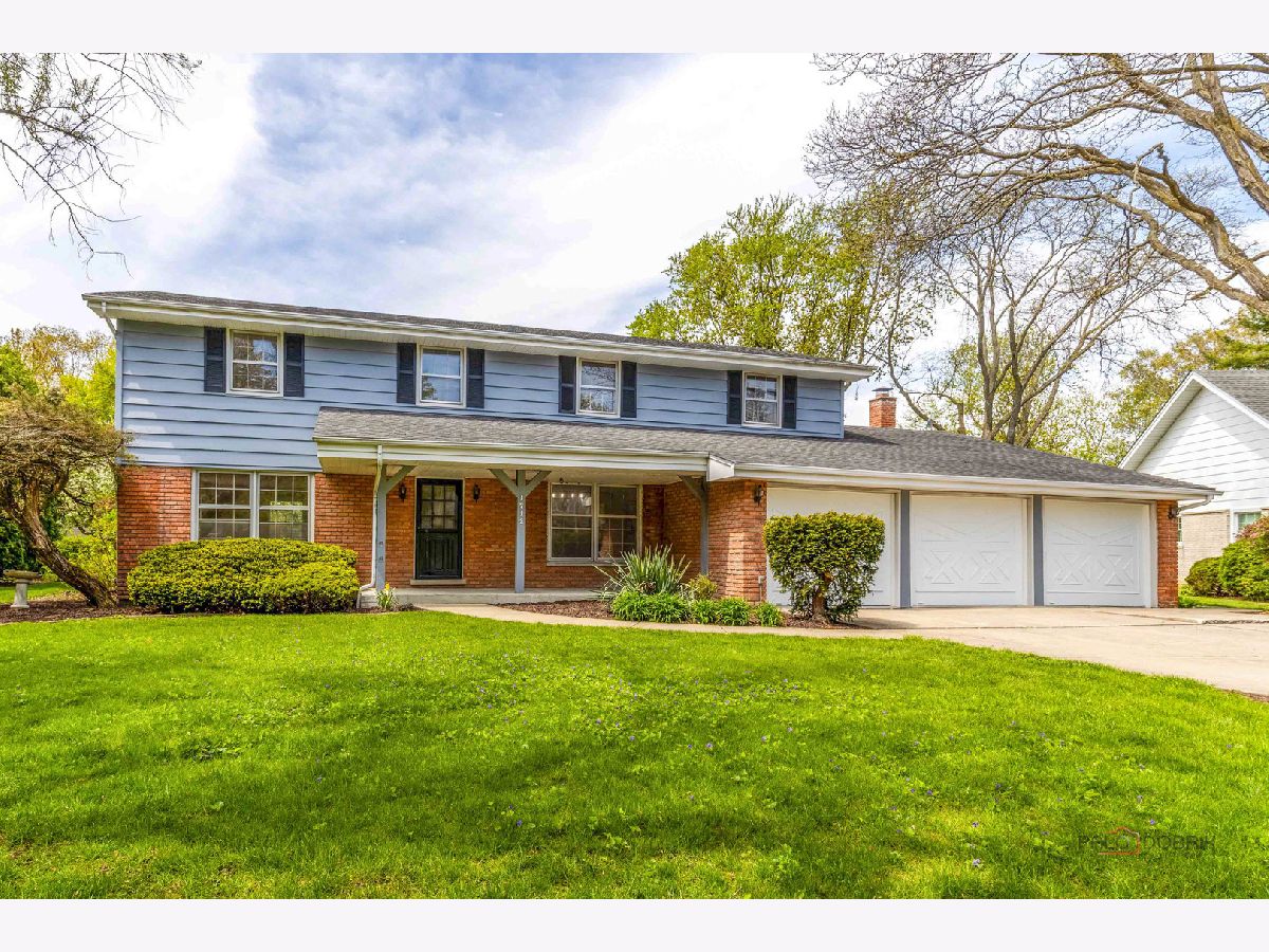 Homes Sold Arrowhead Northbrook Illinois, 1712 Shawnee