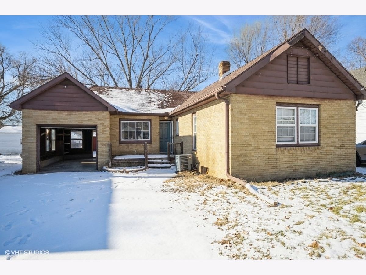  Sold Peoria Illinois, 805 Swords