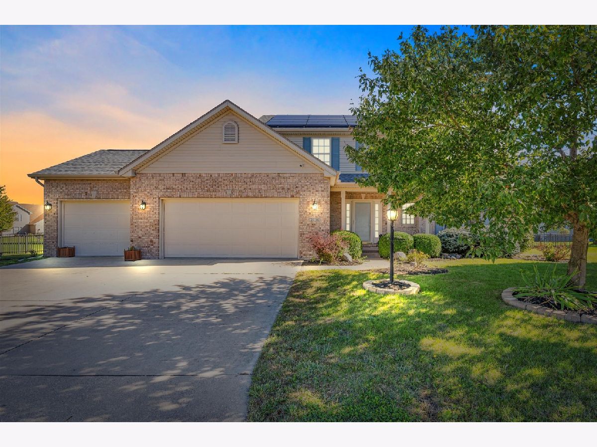 Homes & Condominiums Sold Stone Creek Urbana Illinois, 2406 Stricker