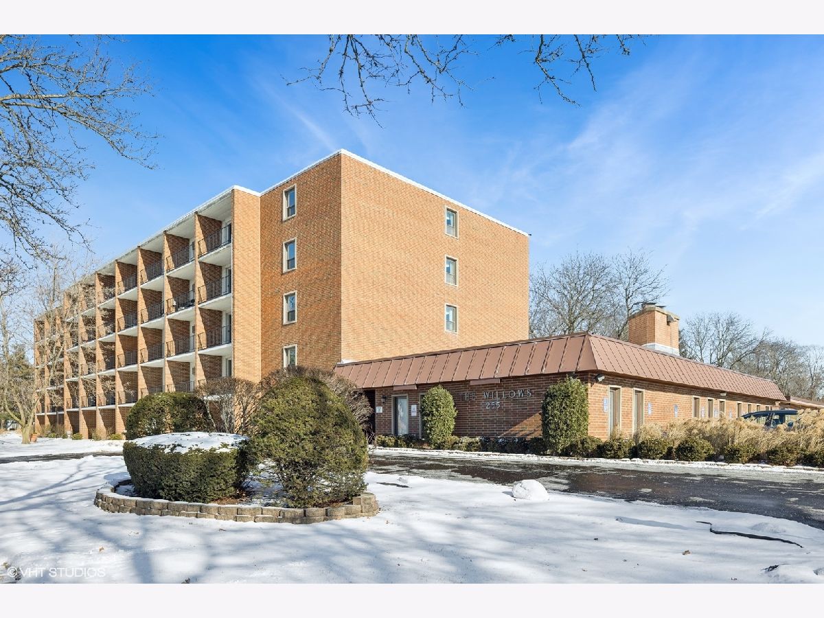 Condominiums Sold The Willows Elmhurst Illinois, 255 West