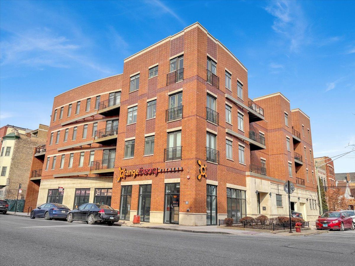 Condominiums Sold Northfield Place Chicago Illinois, 1600 Marshfield