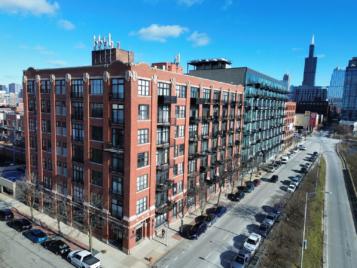 Condominiums Rented Vanguard Lofts Chicago Illinois, 1250 Van Buren