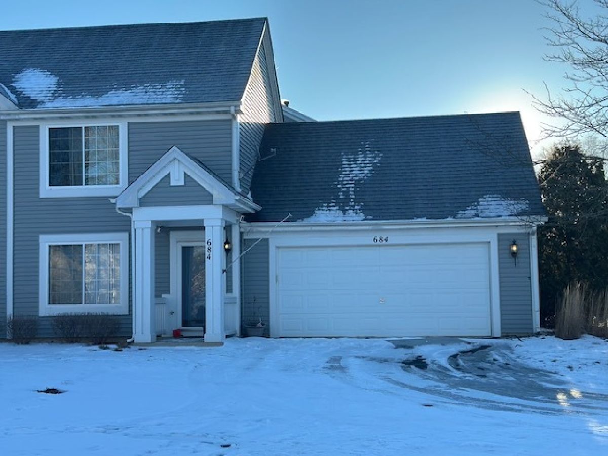Townhomes Sold Lincoln Station Oswego Illinois, 684 Lincoln Station