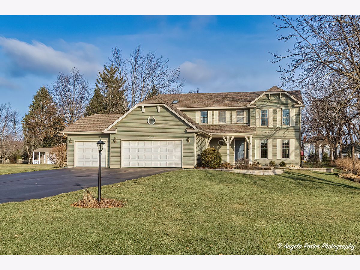 Homes Sold Orchard Bluff Estates Spring Grove Illinois, 1518 Spruce