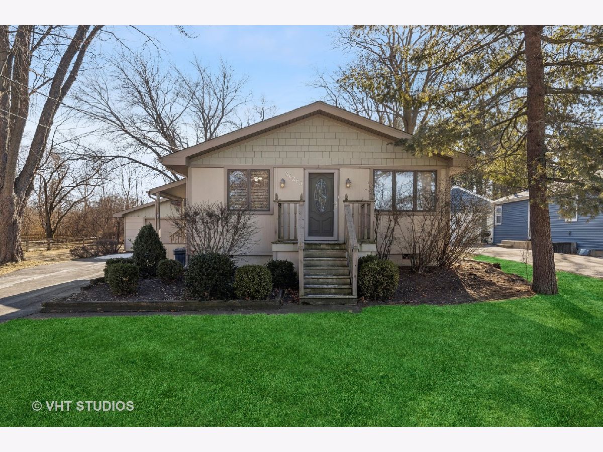 Homes & Condos & Townhomes Sold Cedar Crest Lake Villa Illinois, 39265 Cedar Crest