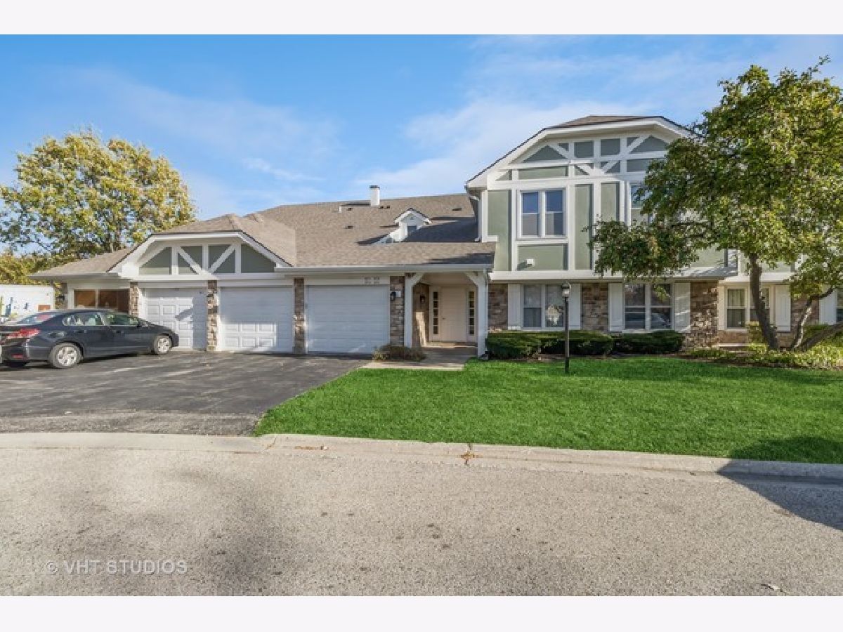 Condos & Townhomes Sold Lake Park Manor Vernon Hills Illinois, 271 Southwick