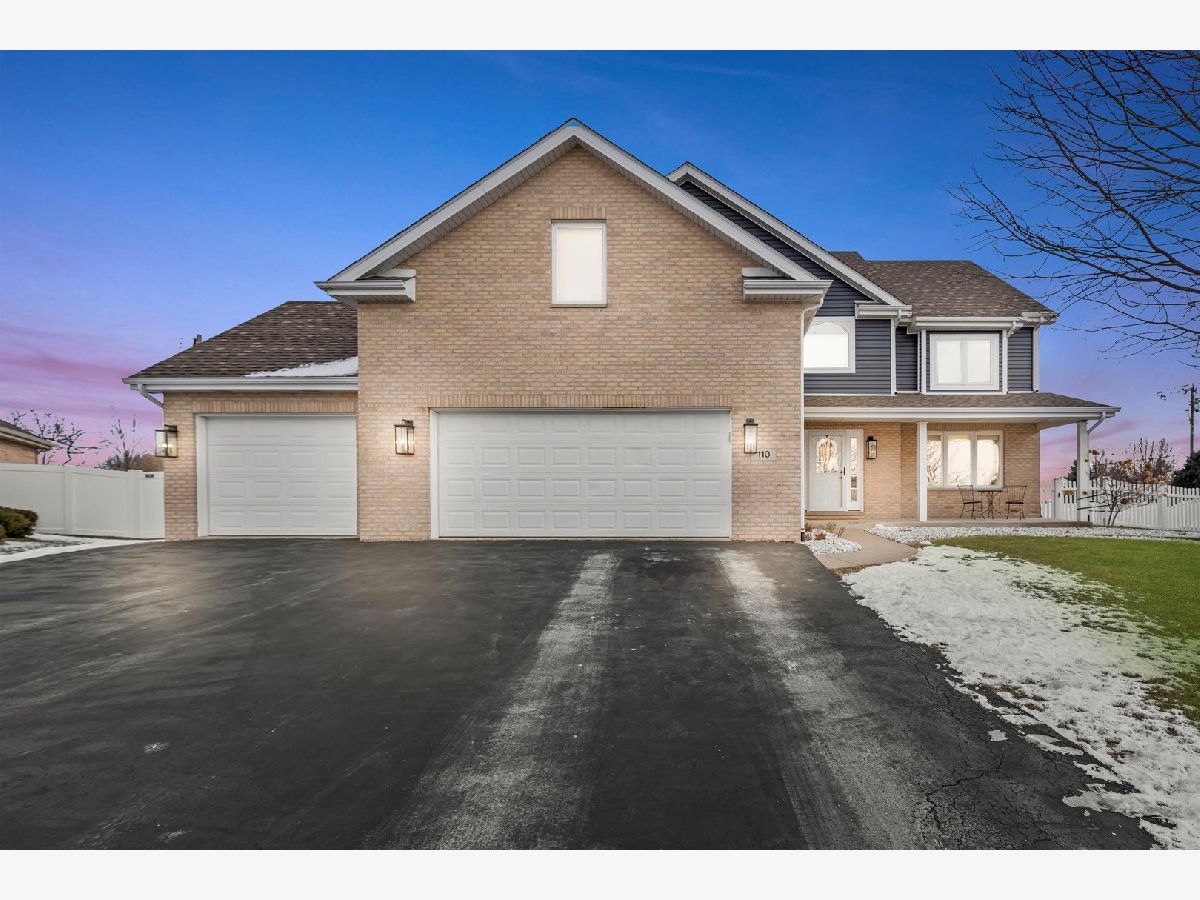 Homes & Townhomes Sold Hunters Chase Beecher Illinois, 110 Sky View