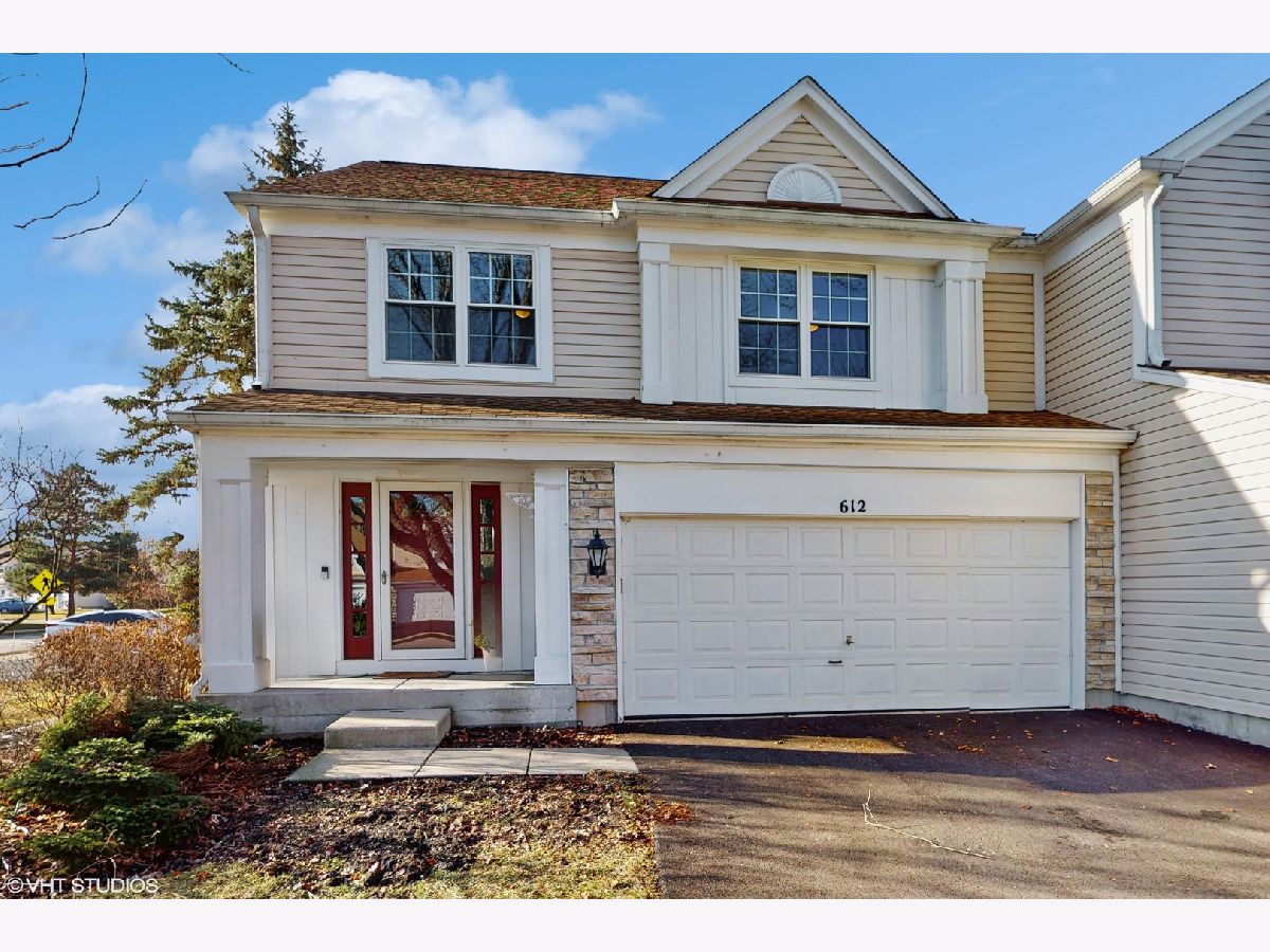 Townhomes Sold Charter Hall Palatine Illinois, 612 Charter Hall