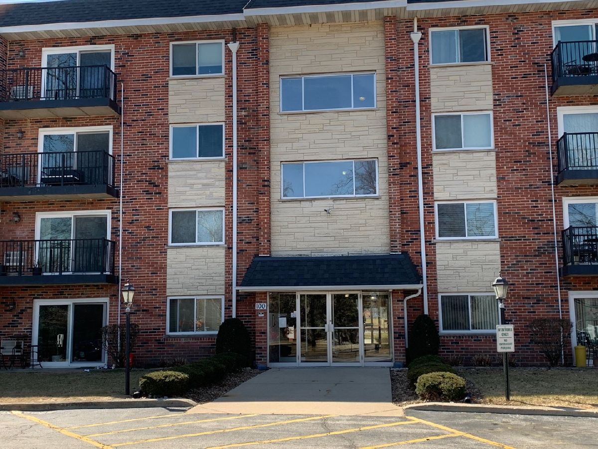 Condominiums Sold Park Circle Wheaton Illinois, 100 Park Circle