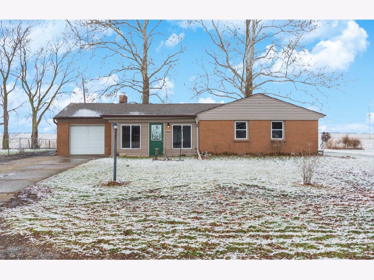  Rented Shirley Illinois, 8428 Shirlane