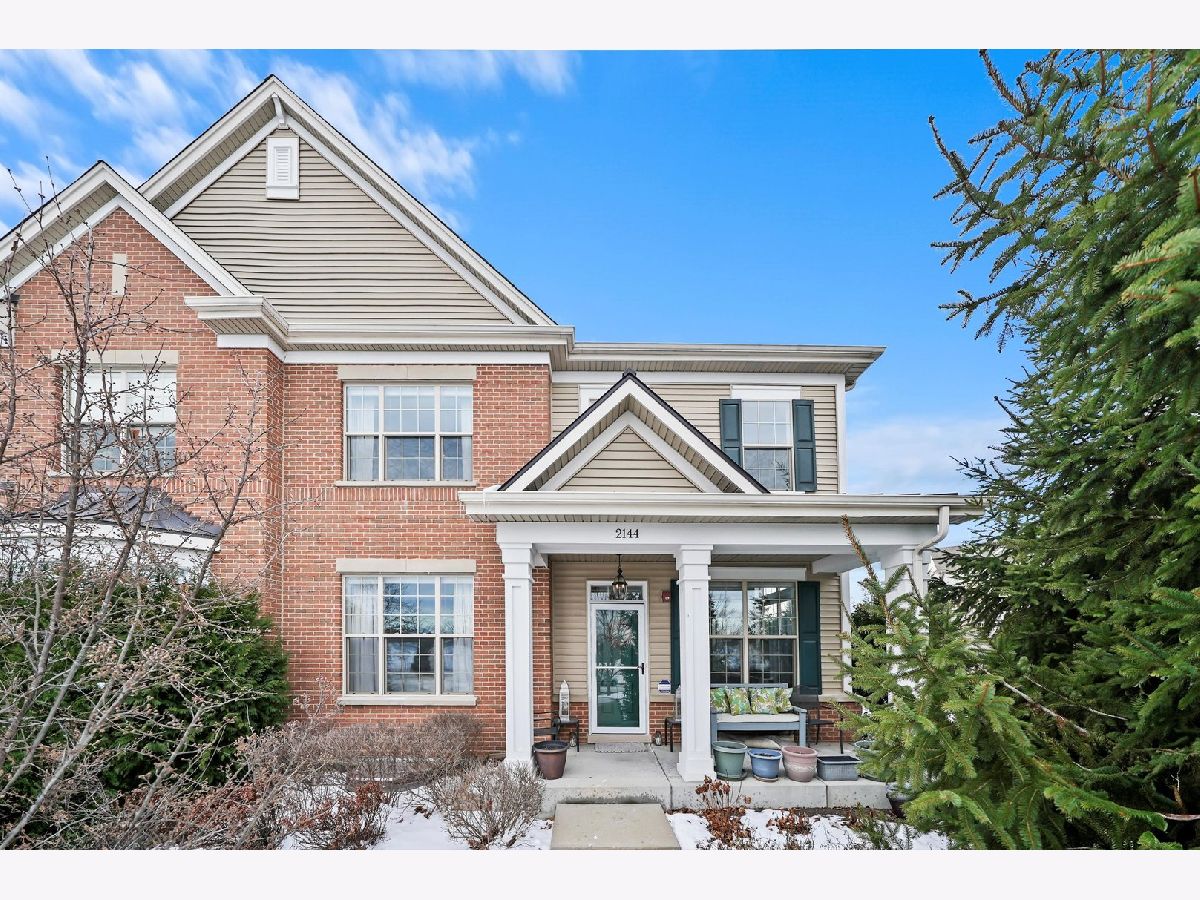 Townhomes & Homes Rented Westgate At The Glen Glenview Illinois, 2144 Shermer