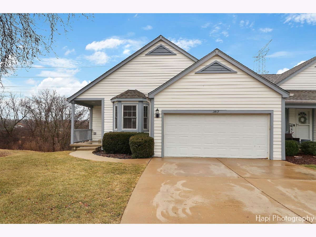 Townhomes & Homes Sold Victorian Village Gurnee Illinois, 1417 Garnet