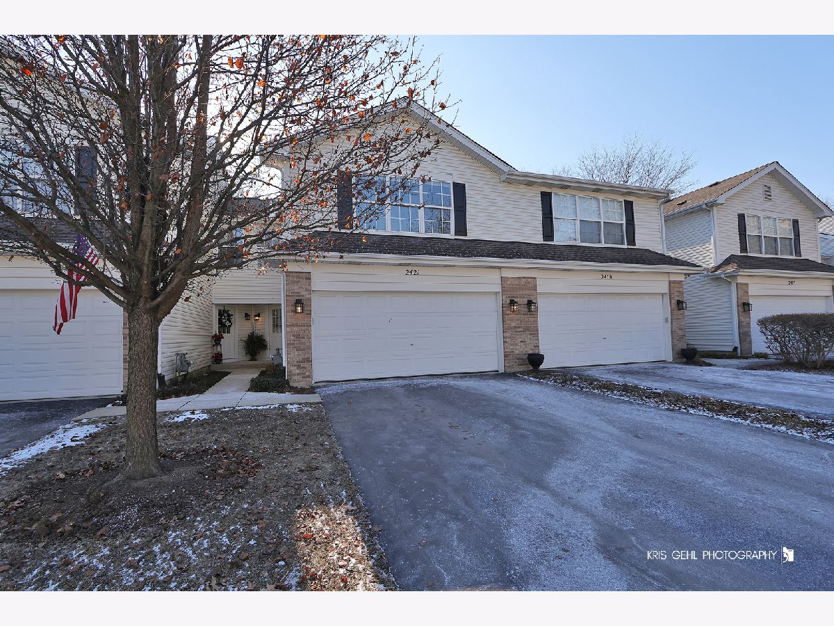 Townhomes & Condos Sold Park Avenue Aurora Illinois, 2421 Stoughton