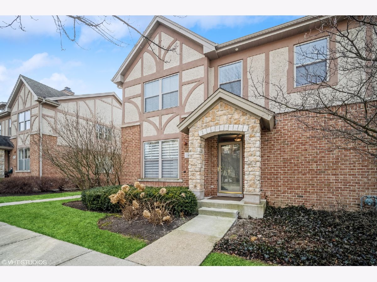 Condos & Townhomes Rented Shermer Place Northbrook Illinois, 1951 Farnsworth