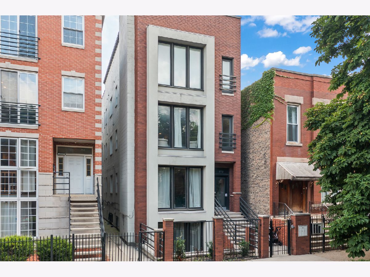Condos & Townhomes & Homes Sold Ukrainian Village Chicago Illinois, 2552 Walton