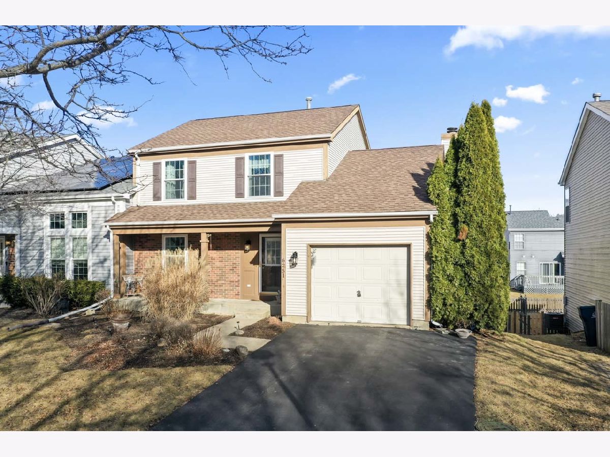 Homes & Condos & Townhomes Sold Fairway Ridge Gurnee Illinois, 6251 Eagle Ridge