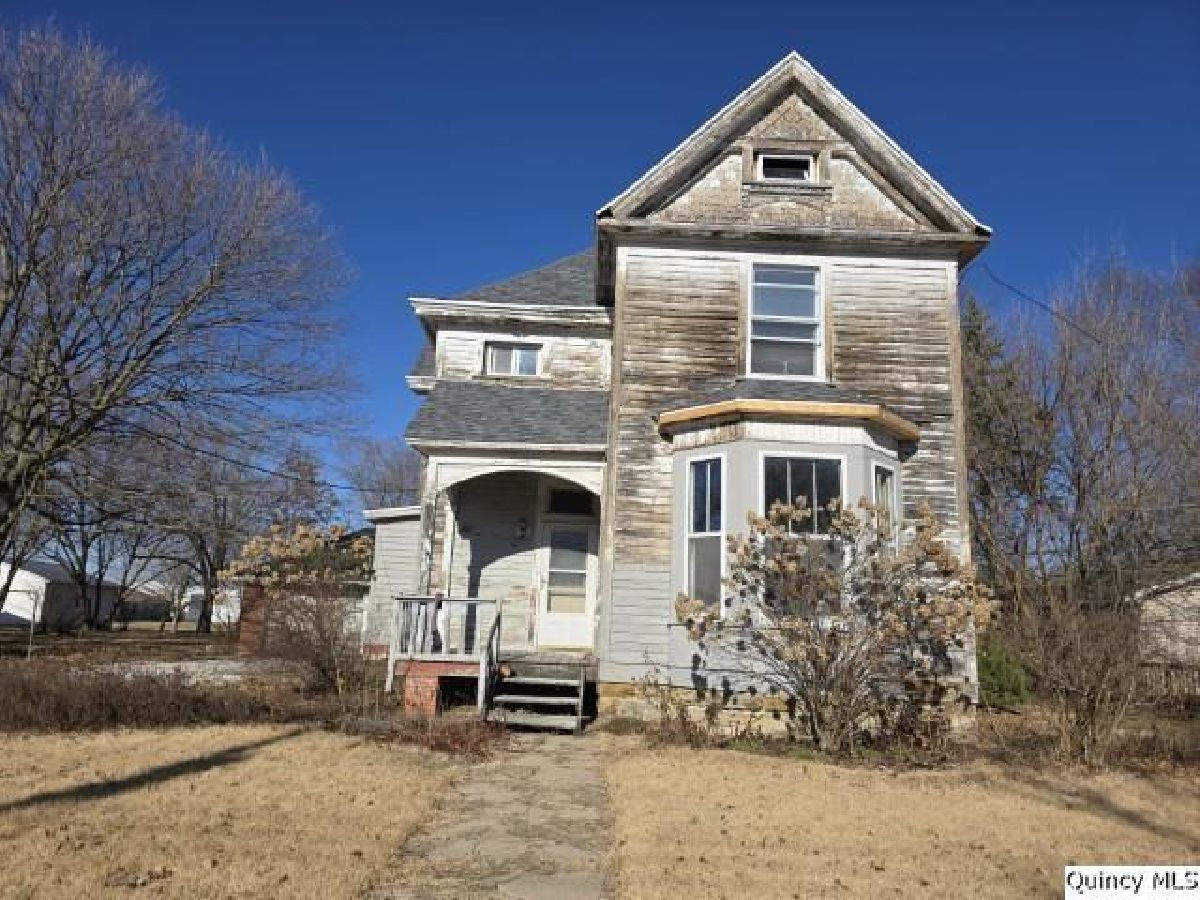  For Sale Carthage Illinois, 243 Main Street