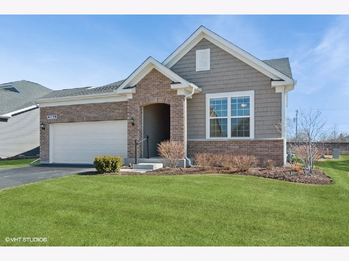 Homes & Condos & Townhomes Sold Ashwood Crossing Naperville Illinois, 4039 Lobo