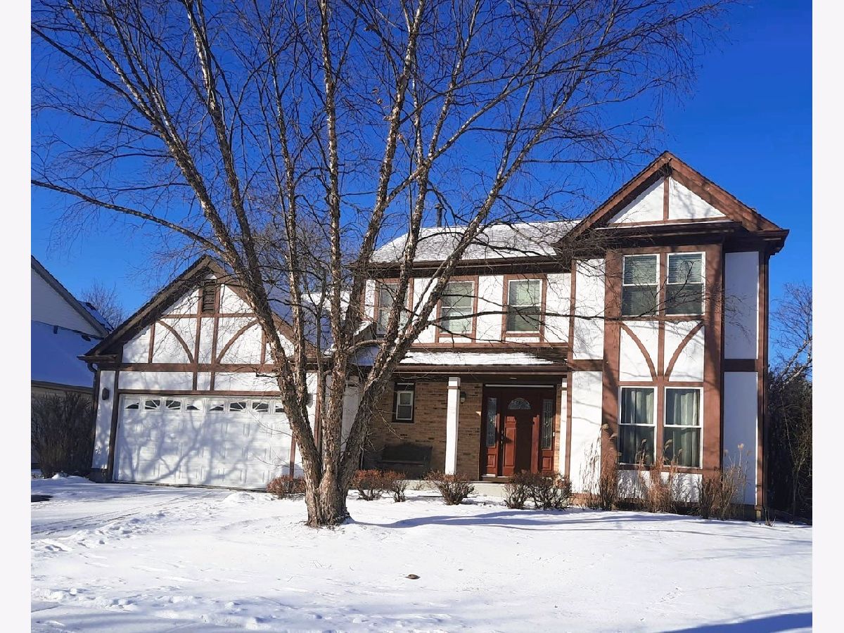 Homes & Townhomes & Condos Sold Old Farm Village Buffalo Grove Illinois, 1501 Quaker Hollow