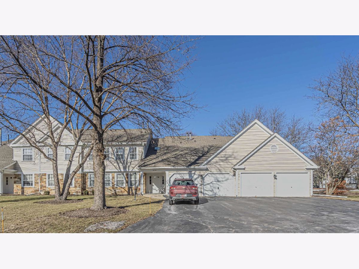 Townhomes & Condos Rented Towne Place West Schaumburg Illinois, 2818 Meadow
