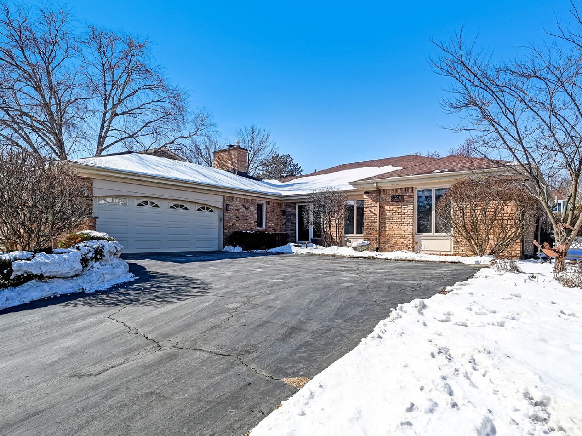 Homes & Condominiums Sold Braemoor Burr Ridge Illinois, 8348 Walredon