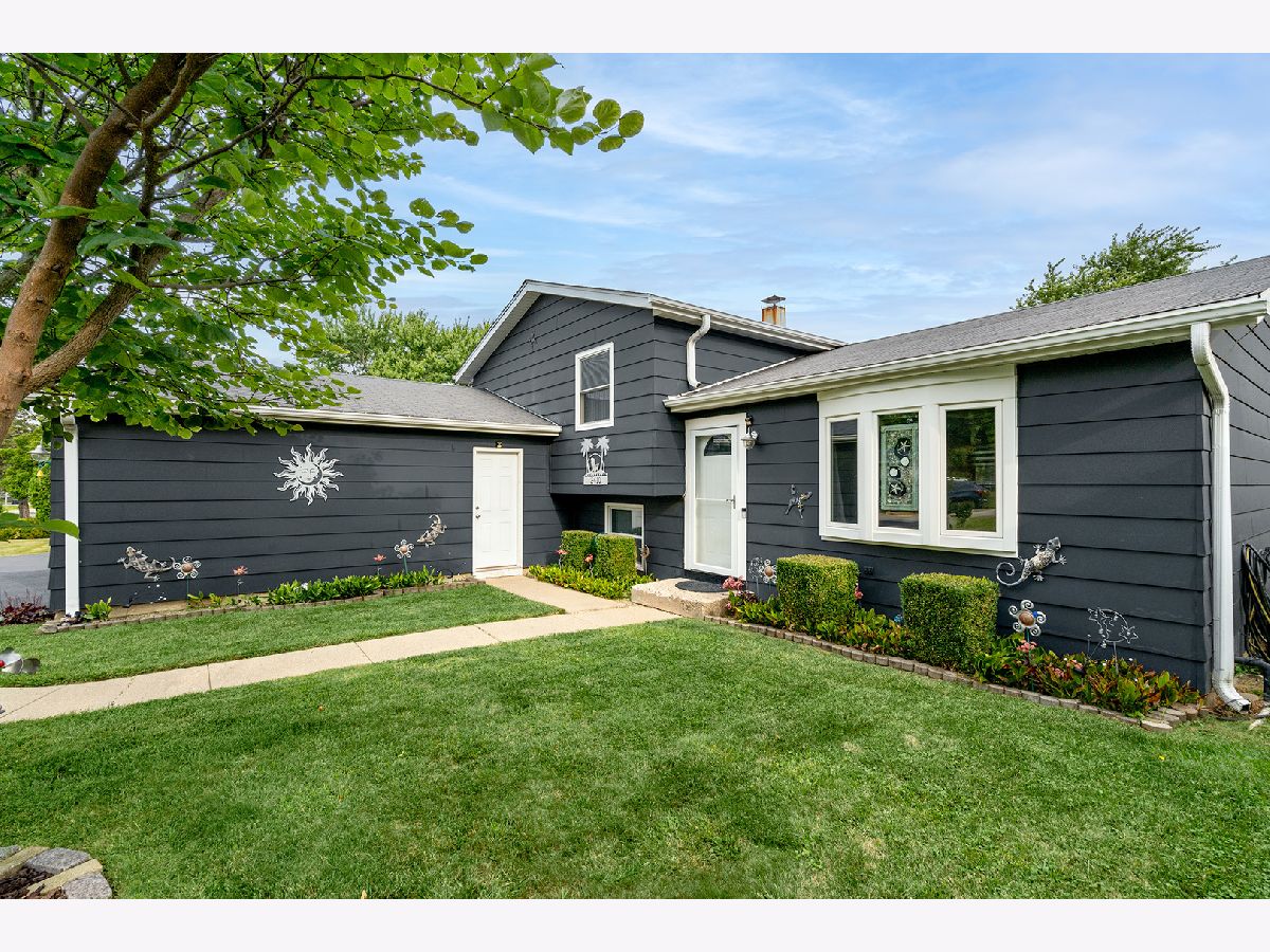 Homes Sold Venetian Village Lindenhurst Illinois, 2410 Plum Tree
