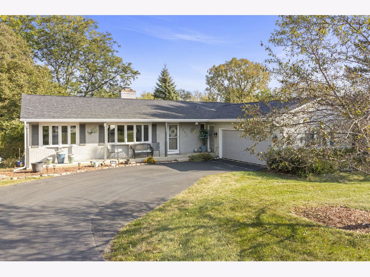 Homes Sold Gaslight North Algonquin Illinois, 1302 Surrey