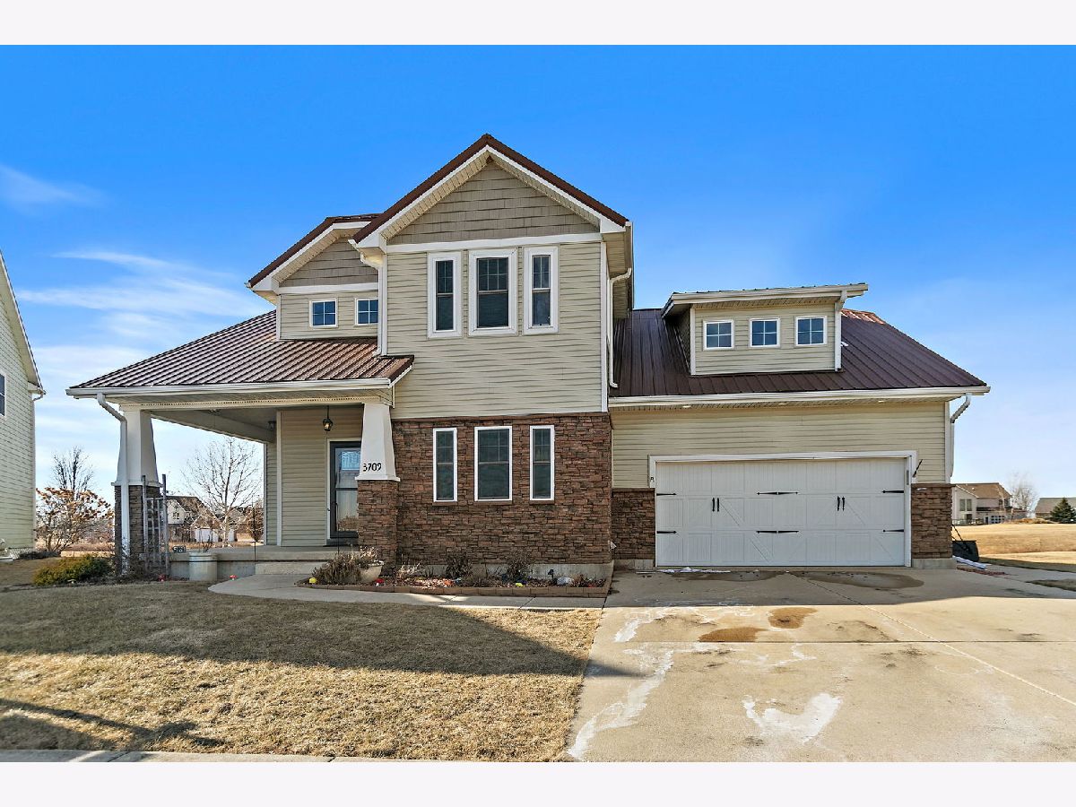 Townhomes & Homes Sold South Pointe Greens Dekalb Illinois, 3709 Pebble Beach