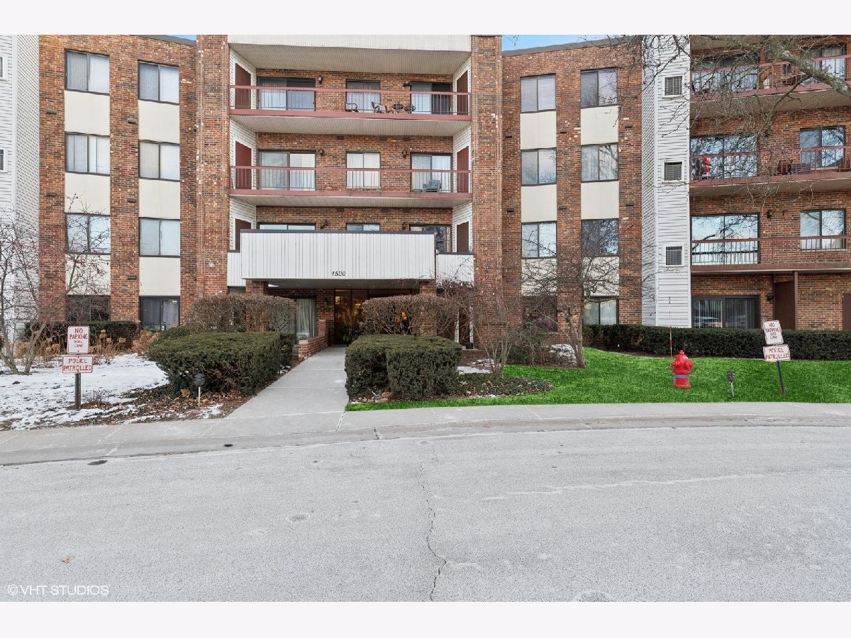Condominiums Sold Lake Of The Winds Wheeling Illinois, 1500 Harbour