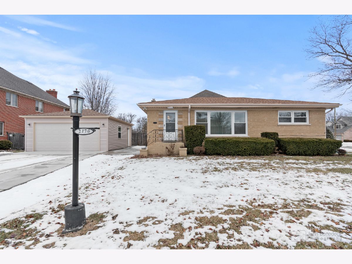  Rented Des Plaines Illinois, 2170 Douglas