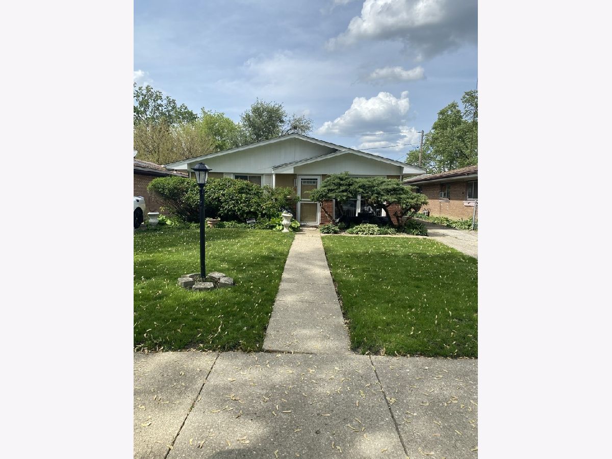  For Sale Ford Heights Illinois, 1521 13th Place