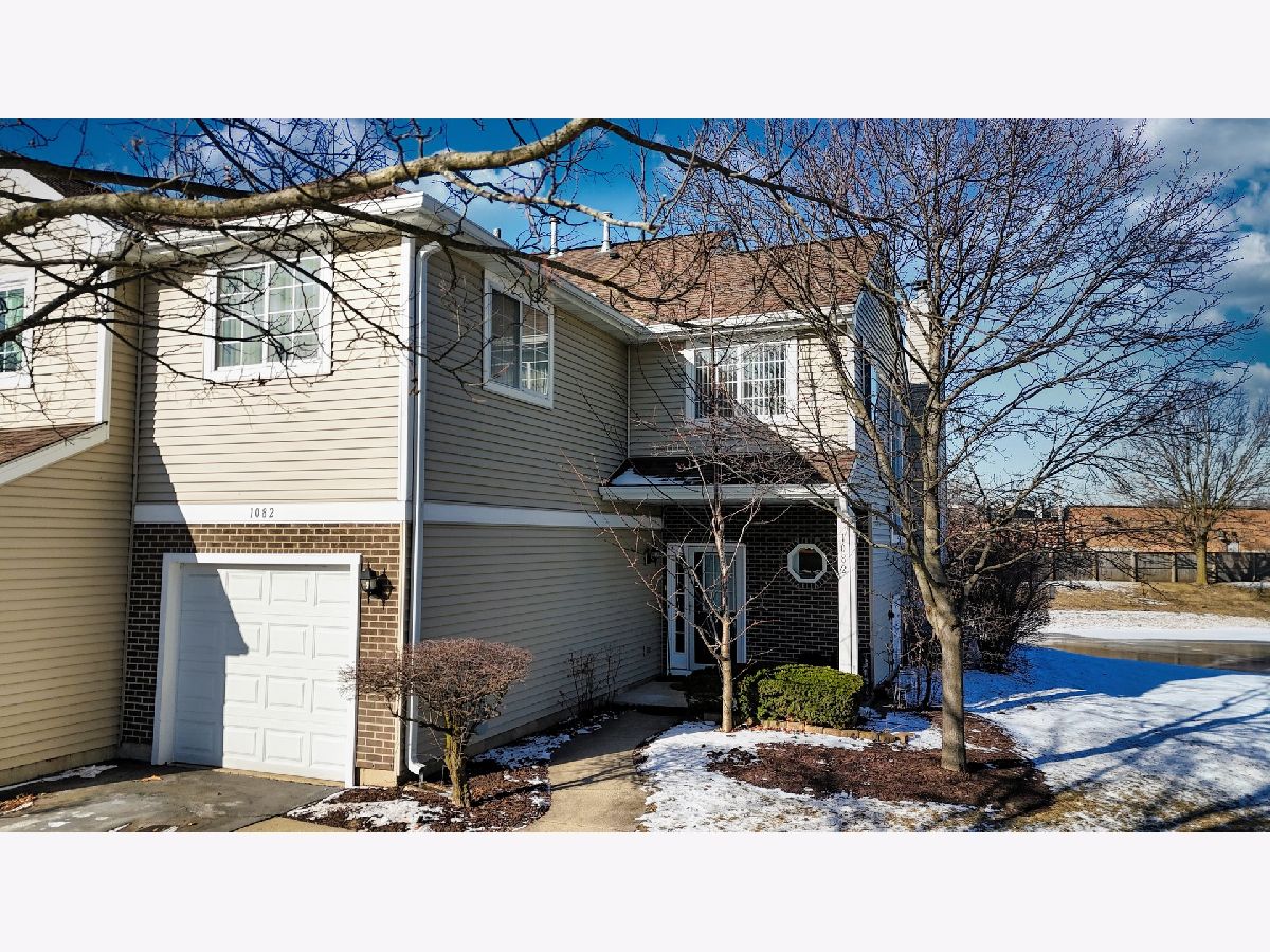 Townhomes & Condos Sold Cambria Lombard Illinois, 1082 Wilson