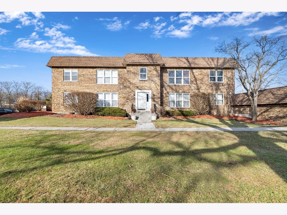 Condos & Townhomes Sold Harwood Court Homewood Illinois, 18519 Harwood