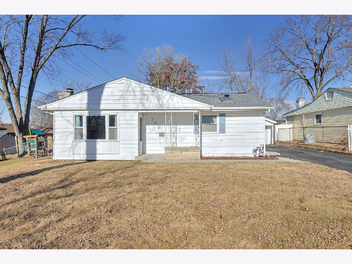 Homes Sold Meadowdale Carpentersville Illinois, 102 Hook