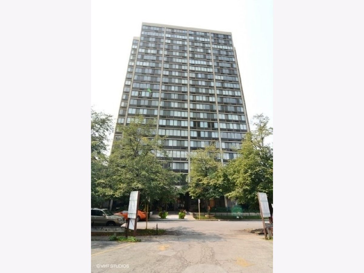 Condominiums Sold Hampden Tower Chicago Illinois, 2754 Hampden