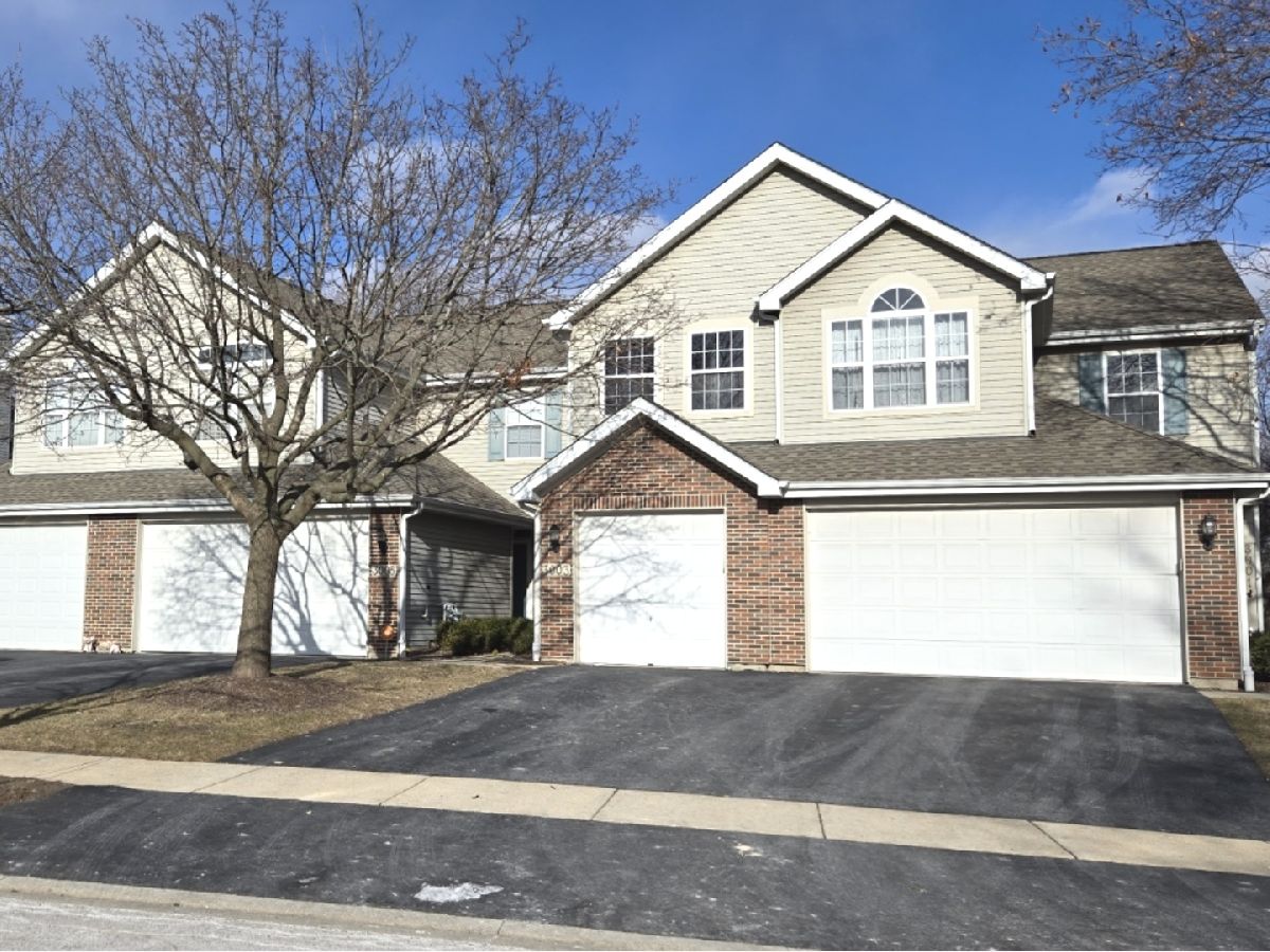 Townhomes & Condos Sold Townes Of Oakhurst Aurora Illinois, 3003 Anton