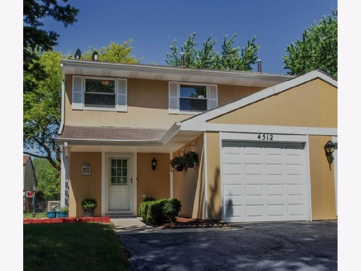 Townhomes & Homes Sold The Groves Hanover Park Illinois, 4512 Whitney