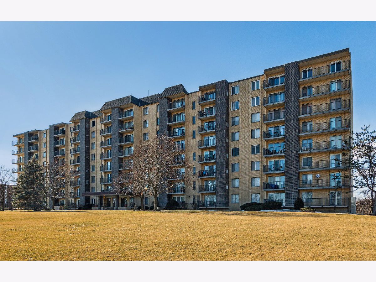 Condominiums Sold Terraces Downers Grove Illinois, 5400 Walnut
