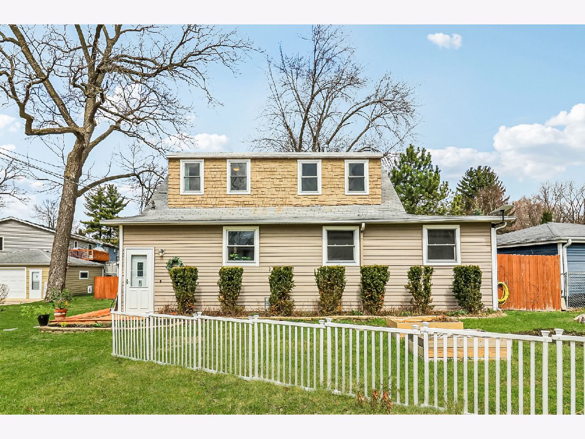 Homes Sold J L Shaws Spring Grove Illinois, 27884 Lake Shore