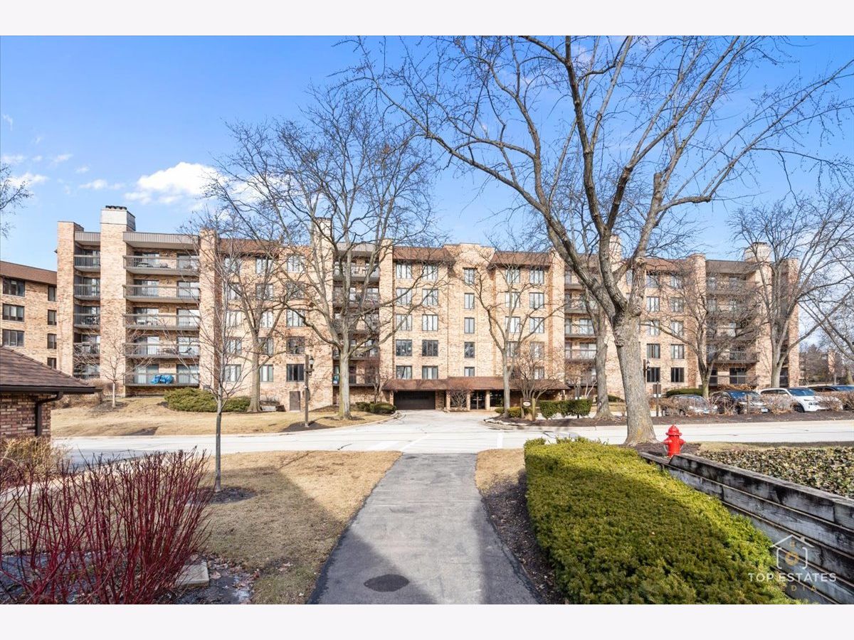 Condos & Townhomes & Homes Sold Mission Hills Northbrook Illinois, 3860 Mission Hills