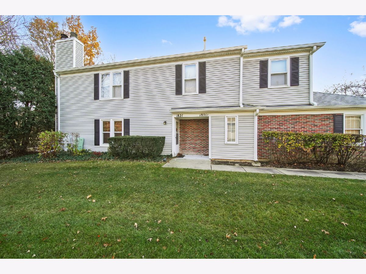 Townhomes & Condos Sold Hamptons Elk Grove Village Illinois, 1821 Pebble Beach