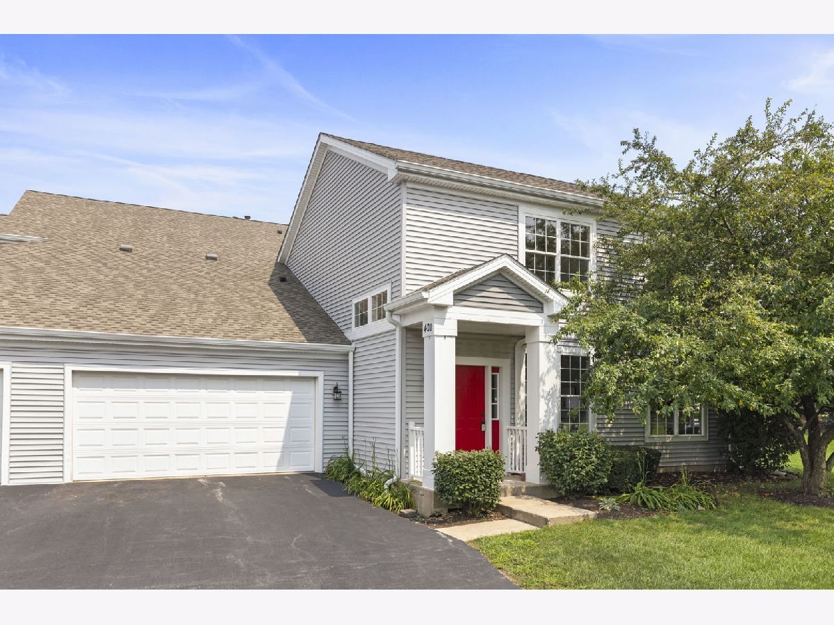Townhomes & Condos Sold Winding Waters Oswego Illinois, 401 Cascade