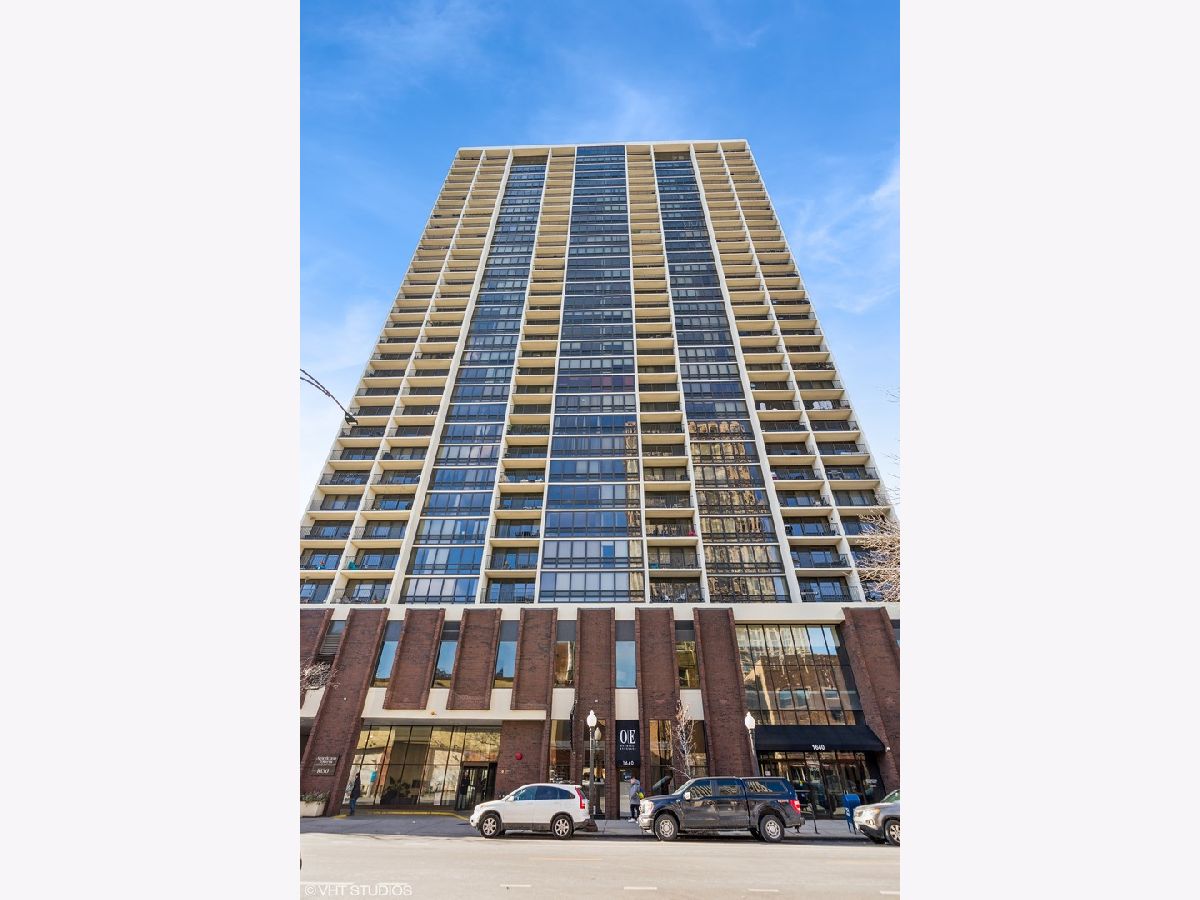 Condominiums Sold Americana Towers Chicago Illinois, 1636 Wells
