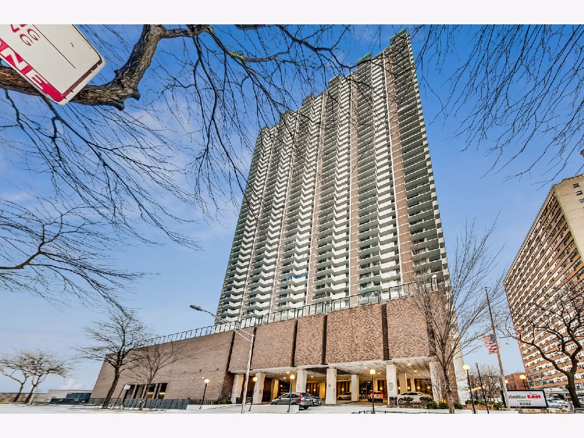 Condominiums Sold Malibu East Chicago Illinois, 6033 Sheridan