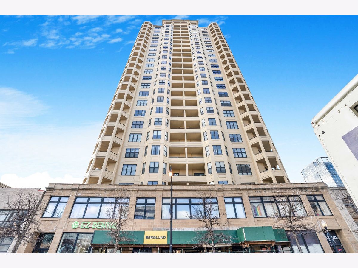 Condominiums Sold The Marquee Chicago Illinois, 1464 Michigan