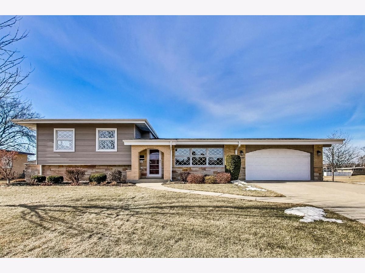  Sold Norwood Park Township Illinois, 5598 Vine