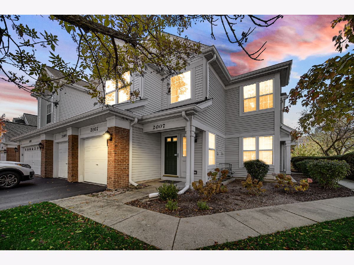 Townhomes & Condos Sold Glenview Place Northbrook Illinois, 2007 Avalon