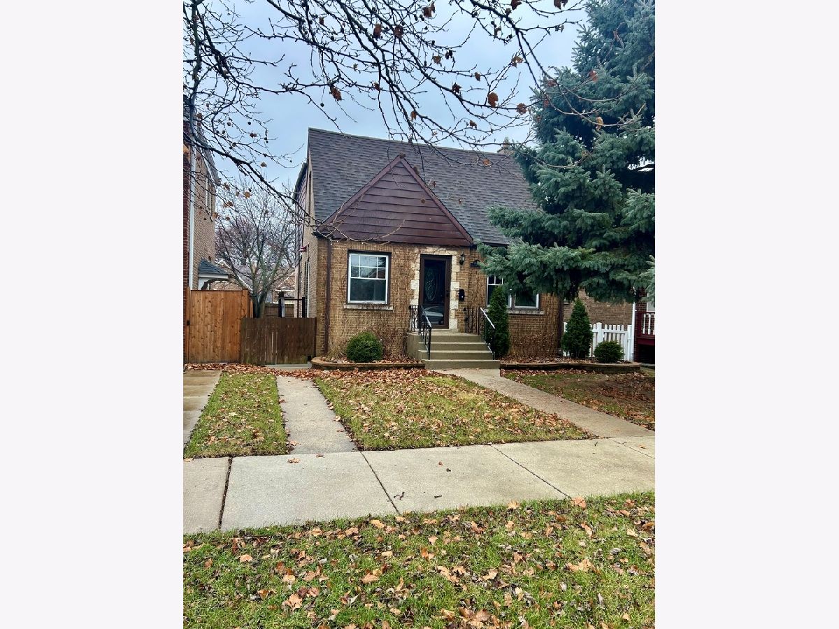 Rented Chicago Illinois, 11444 Washtenaw
