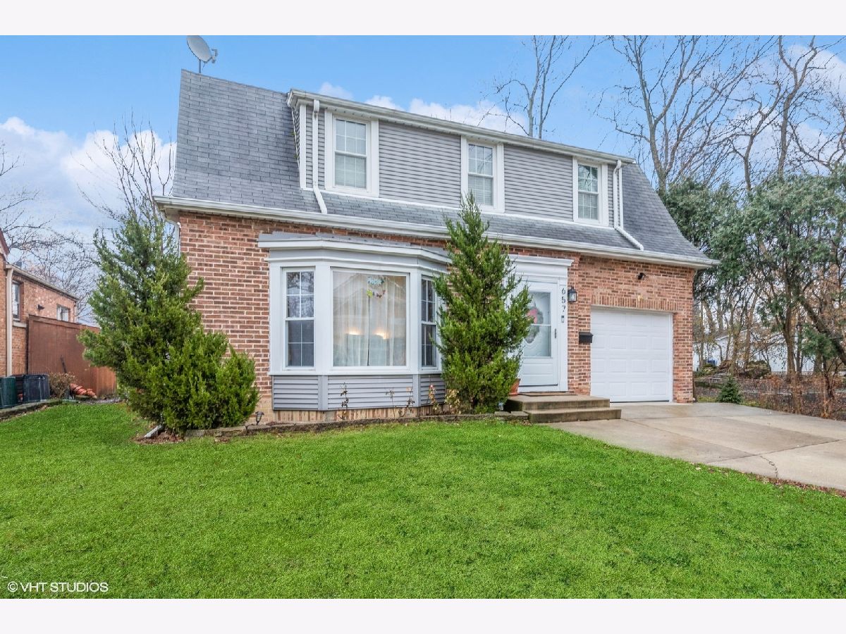 Homes & Townhomes Sold Des Plaines Manor Des Plaines Illinois, 657 Arlington