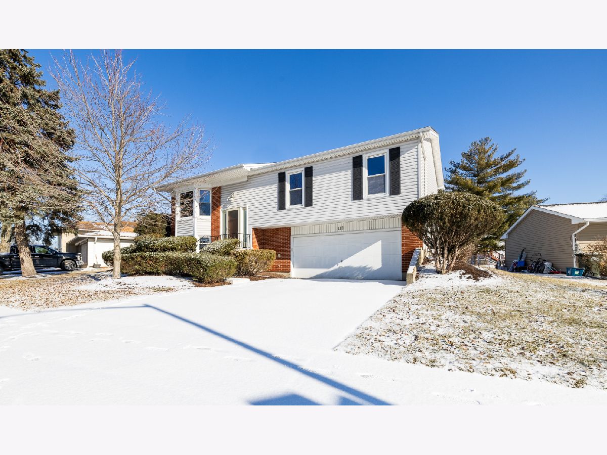 Homes Sold Ivanhoe Bolingbrook Illinois, 112 Camelot